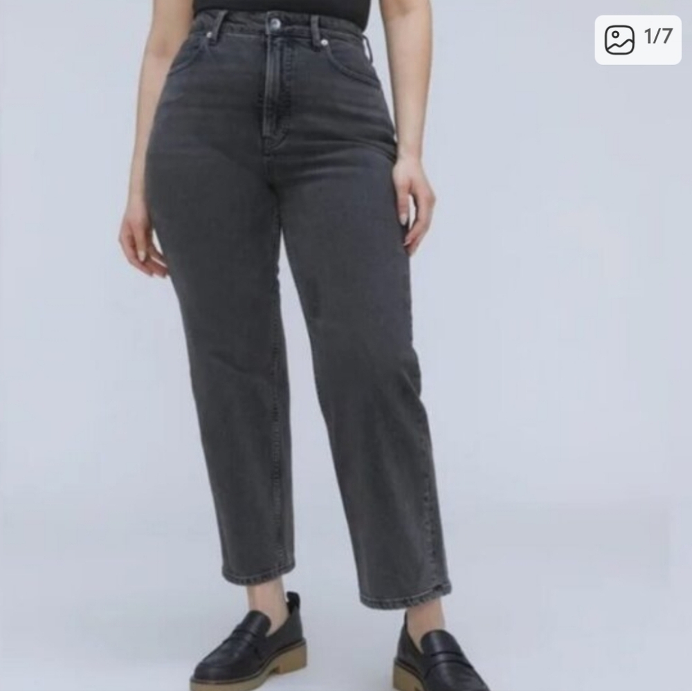 Everlane Straight Leg Jeans in Charcoal Gray